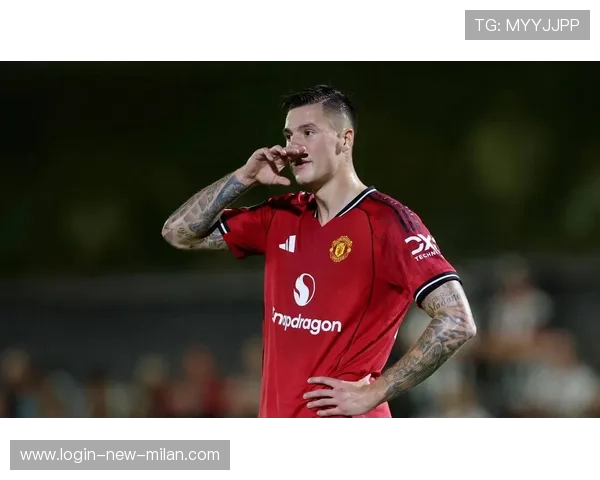 7400万英镑买来2球前锋?曼联新援塞斯科陷入霍伊伦式质疑,曼联vs伊斯坦